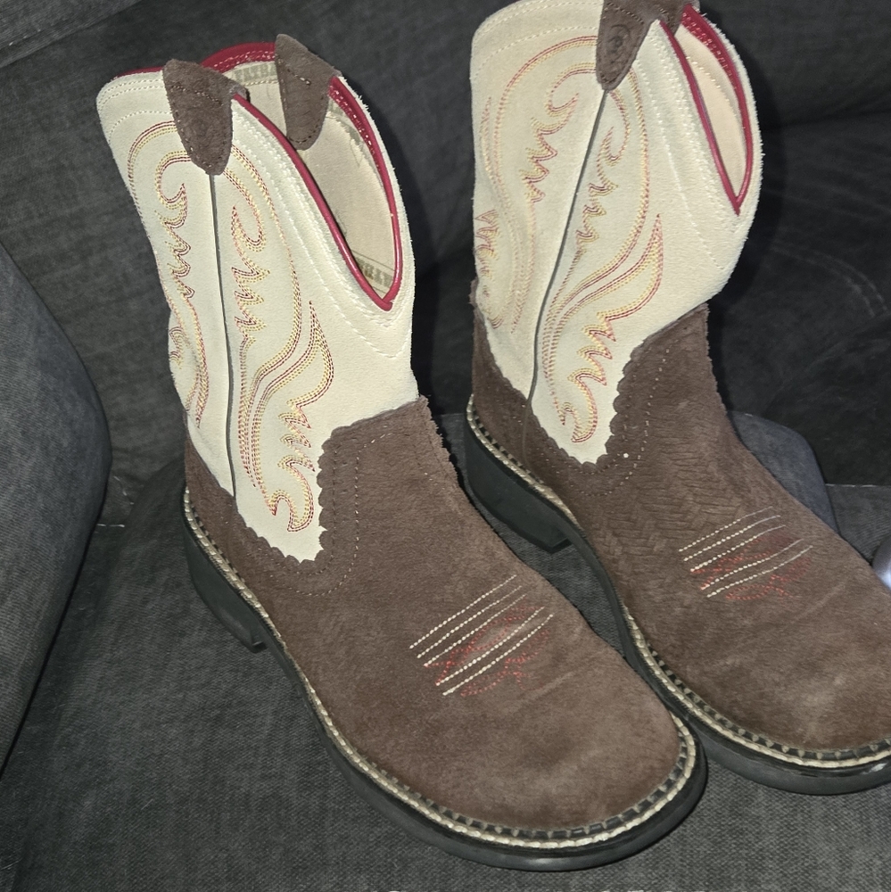 Ariat fatbaby
